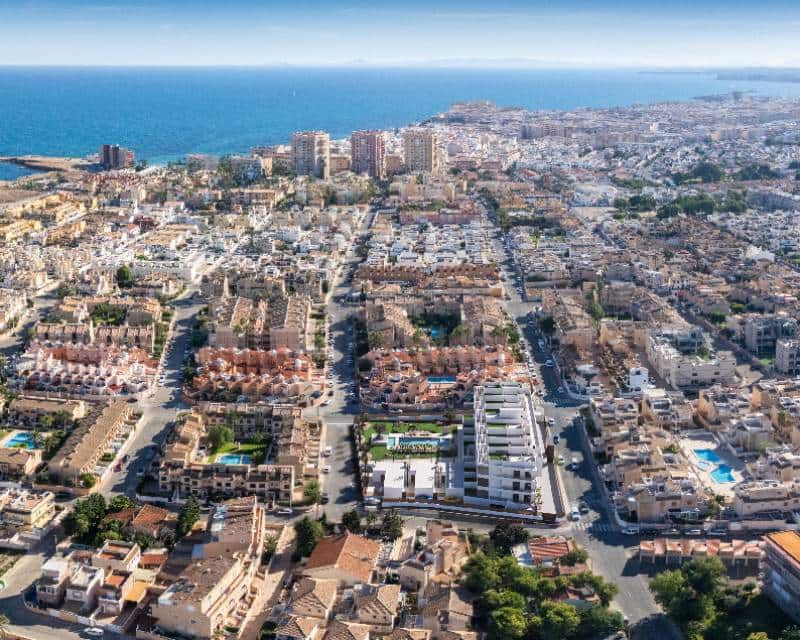 3 soveværelse Lejlighed til salg i Torrevieja med swimmingpool - € 439.900 (Ref: 10177549)