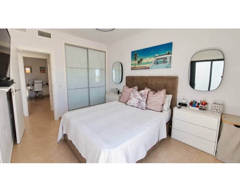 3 soveværelse Byhus til salg i Villamartin med swimmingpool garage - € 395.000 (Ref: 10179224)