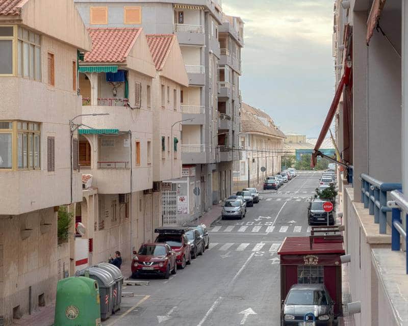 3 soveværelse Lejlighed til salg i Torrevieja med swimmingpool - € 229.900 (Ref: 10179667)
