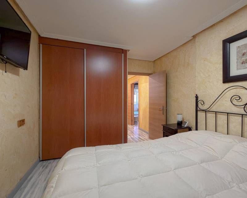 3 soveværelse Lejlighed til salg i Torrevieja med swimmingpool - € 229.900 (Ref: 10179667)