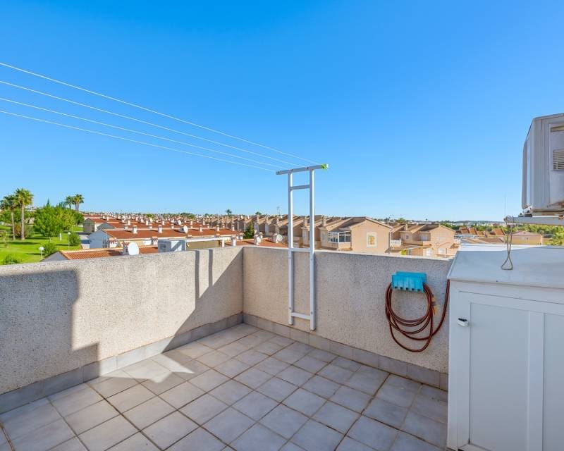 2 soveværelse Byhus til salg i Ciudad Quesada med swimmingpool garage - € 234.000 (Ref: 10181726)