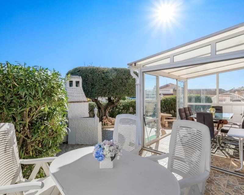 2 soveværelse Byhus til salg i Ciudad Quesada med swimmingpool garage - € 234.000 (Ref: 10181726)