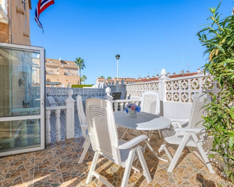 2 soveværelse Byhus til salg i Ciudad Quesada med swimmingpool garage - € 234.000 (Ref: 10181726)