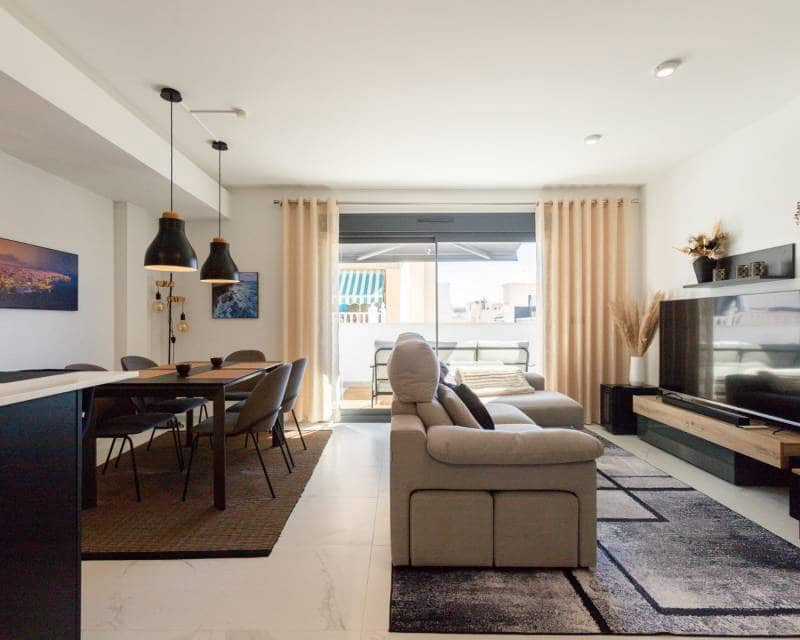 3 sovrum Takvåning till salu i Torrevieja med pool garage - 379 000 € (Ref: 10181727)