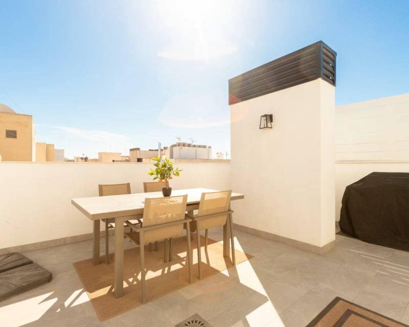 3 sovrum Takvåning till salu i Torrevieja med pool garage - 379 000 € (Ref: 10181727)