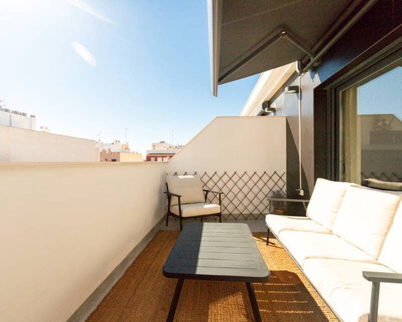 3 sovrum Takvåning till salu i Torrevieja med pool garage - 379 000 € (Ref: 10181727)
