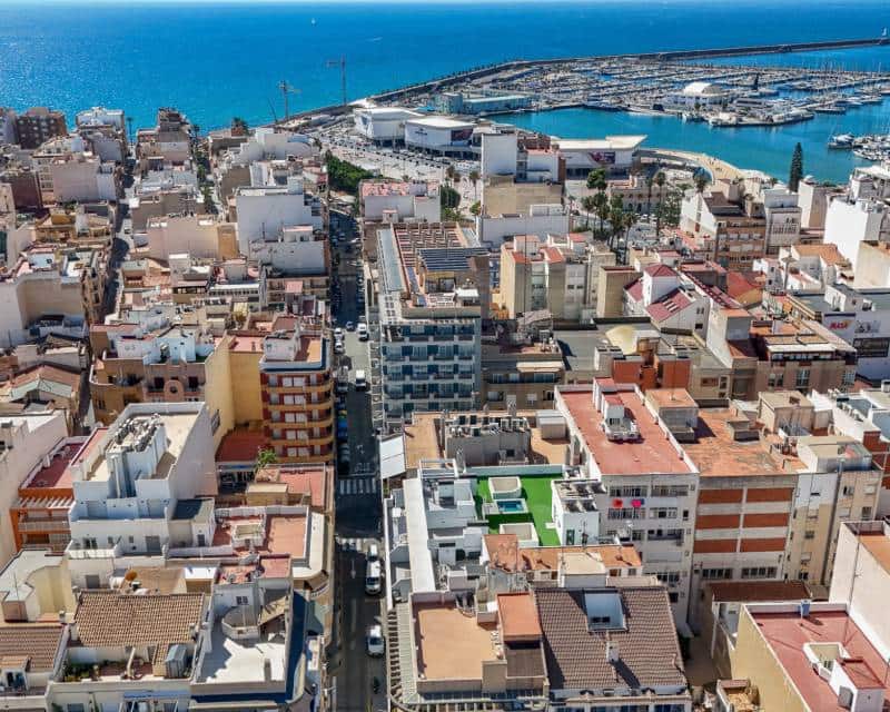 3 sovrum Takvåning till salu i Torrevieja med pool garage - 379 000 € (Ref: 10181727)