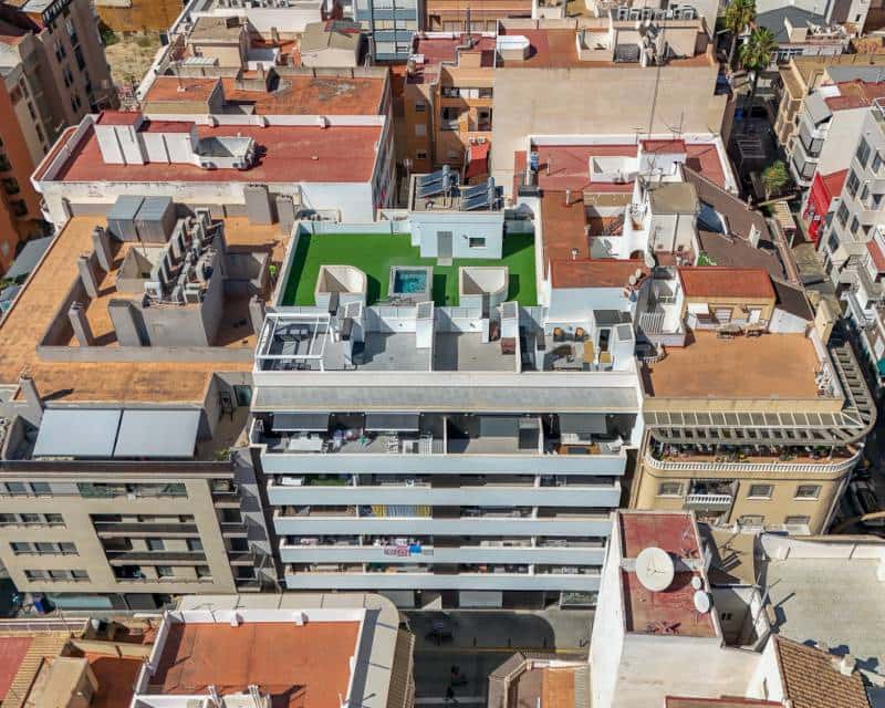 3 sovrum Takvåning till salu i Torrevieja med pool garage - 379 000 € (Ref: 10181727)
