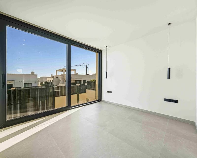 4 bedroom Villa for sale in Polop with pool garage - € 970,000 (Ref: 10182032)