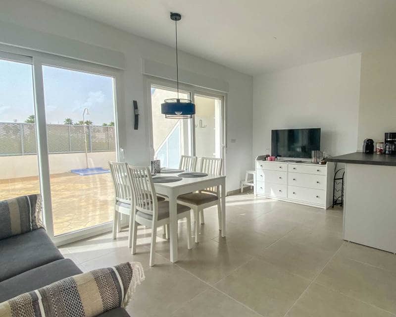 2 sypialnia Dom blizniak na sprzedaż w Los Alcazares z basenem garażem - 269 500 € (Ref: 10182145)