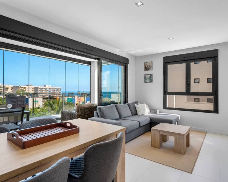 3 bedroom Apartment for sale in Mil Palmeras with pool garage - € 435,000 (Ref: 10183285)