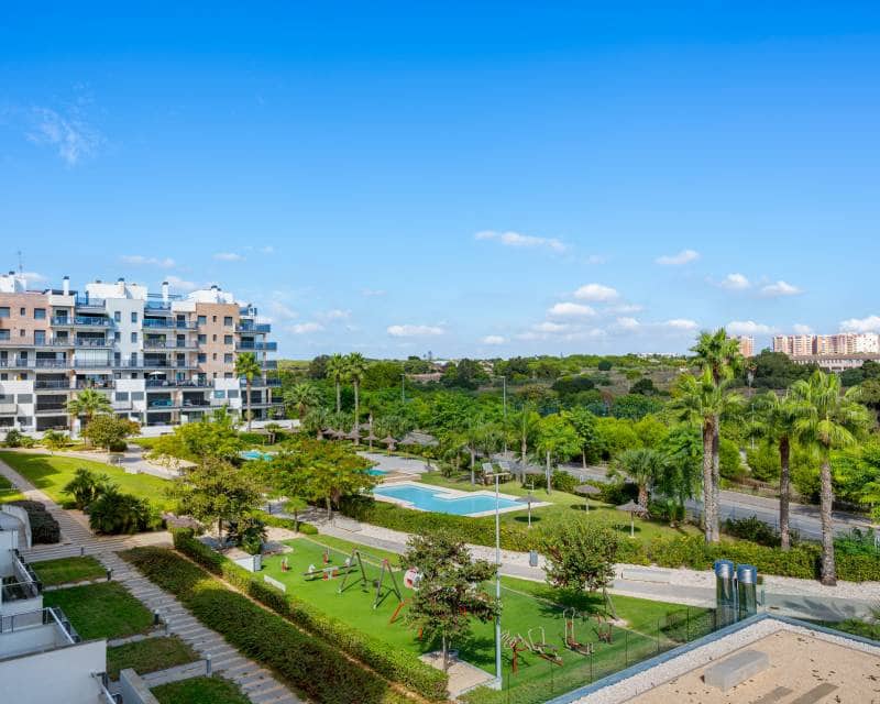 3 bedroom Apartment for sale in Mil Palmeras with pool garage - € 435,000 (Ref: 10183285)