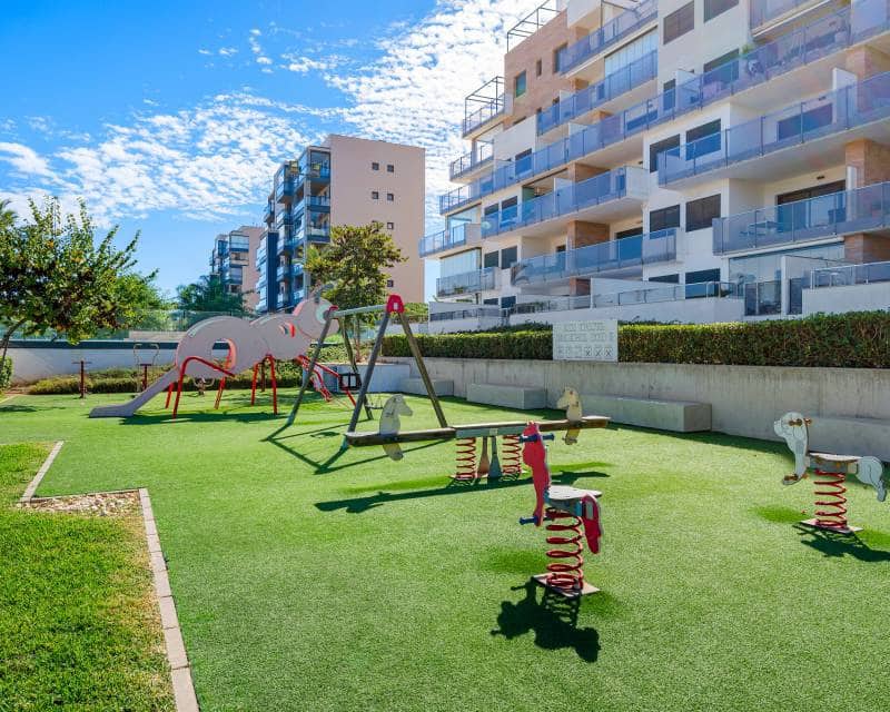 3 bedroom Apartment for sale in Mil Palmeras with pool garage - € 435,000 (Ref: 10183285)