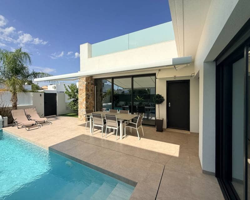 3 soverom Villa til salgs i Santiago de la Ribera med svømmebasseng garasje - € 489 000 (Ref: 10183737)