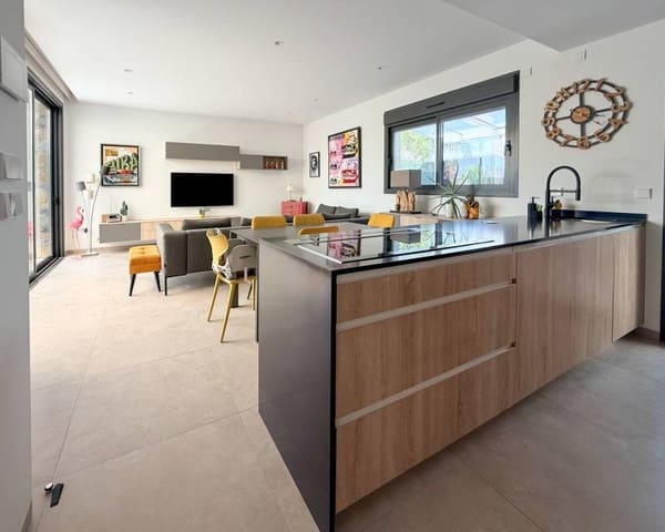 3 soverom Villa til salgs i Santiago de la Ribera, San Javier med svømmebasseng garasje - € 489 000 (Ref: 10183737)