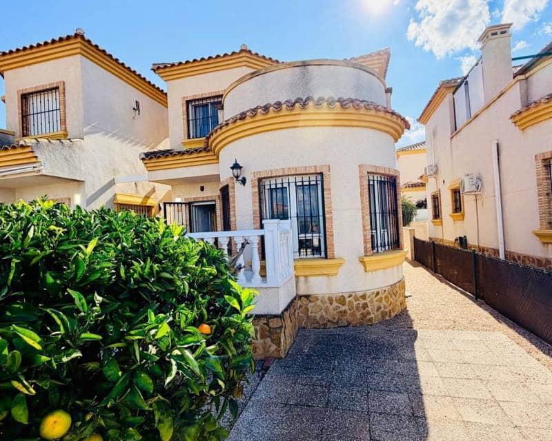 3 slaapkamer Villa te koop in Los Montesinos met garage - € 255.000 (Ref: 10185336)
