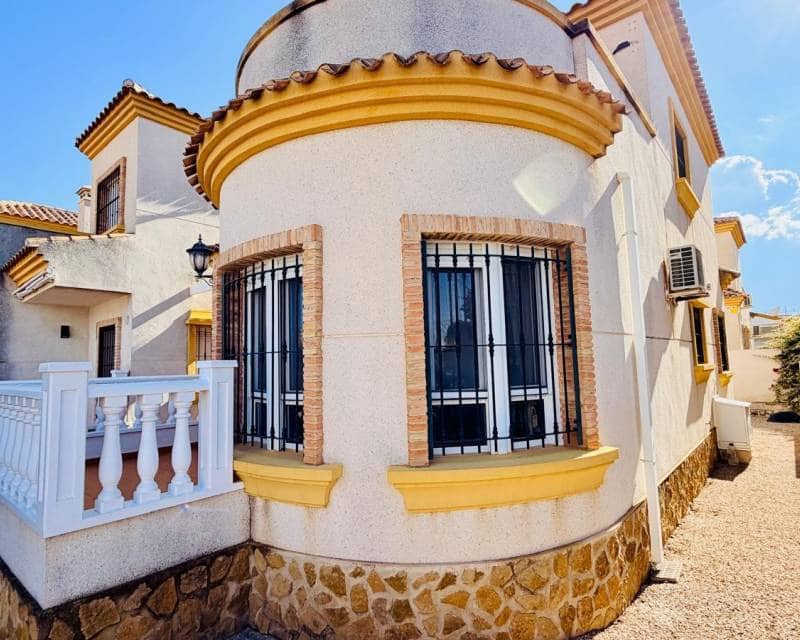 3 slaapkamer Villa te koop in Los Montesinos met garage - € 255.000 (Ref: 10185336)