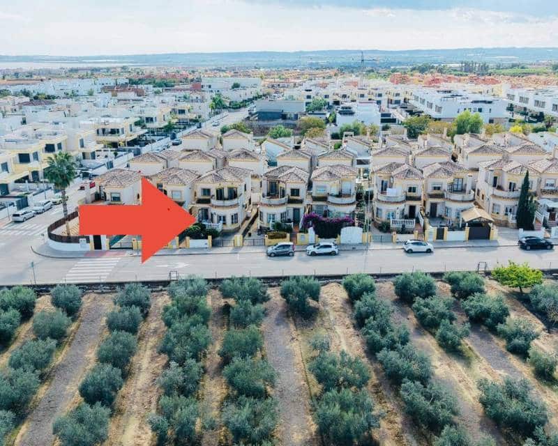 3 slaapkamer Villa te koop in Los Montesinos met garage - € 255.000 (Ref: 10185336)