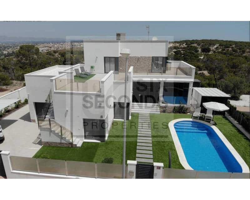 3 soveværelse Villa til salg i Lo Pepin med swimmingpool - € 844.000 (Ref: 6143799)