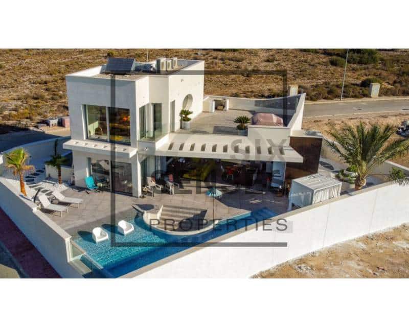 3 sypialnia Willa na sprzedaż w Lo Pepin z basenem - 715 000 € (Ref: 6143801)