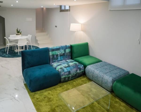 3 bedroom Villa for sale in Villamartin, Orihuela with pool - € 399,900 (Ref: 6308675)