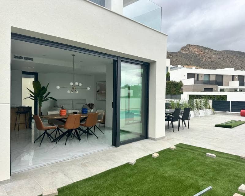 4 chambre Villa/Maison à vendre à Finestrat avec piscine garage - 1 049 000 € (Ref: 6463421)