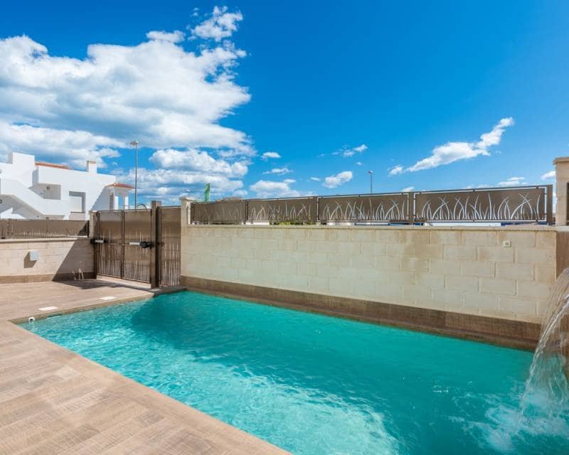 3 bedroom Villa for sale in Ciudad Quesada with pool - € 579,000 (Ref: 6480270)