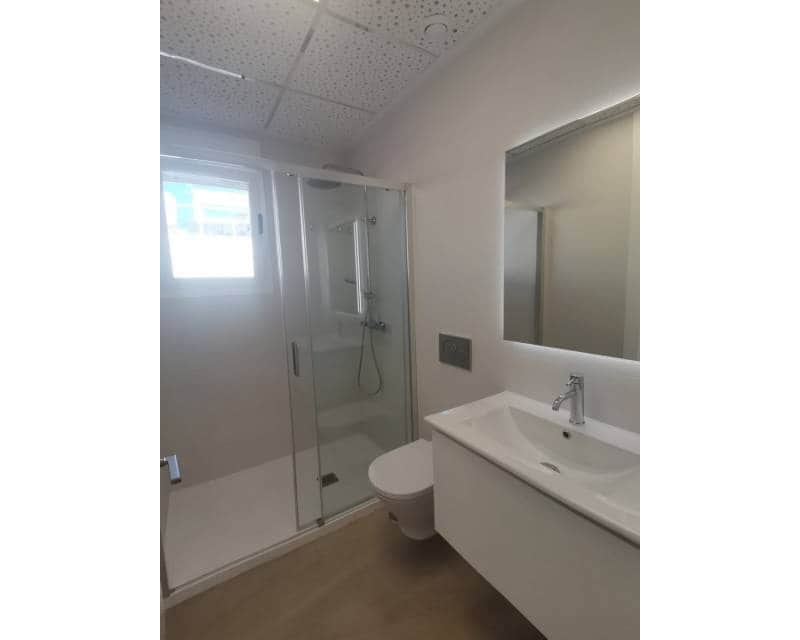 2 bedroom Penthouse for sale in Torrevieja with pool - € 459,000 (Ref: 6483750)