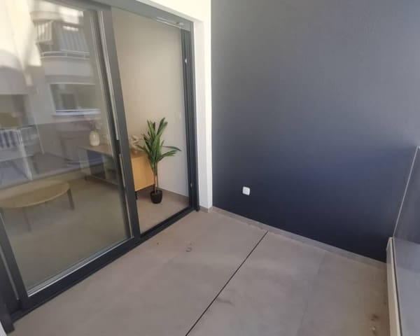 2 makuuhuone Ranta-asunto myytävänä paikassa Centro, Torrevieja mukana uima-altaan - 259 000 € (Ref: 6491605)