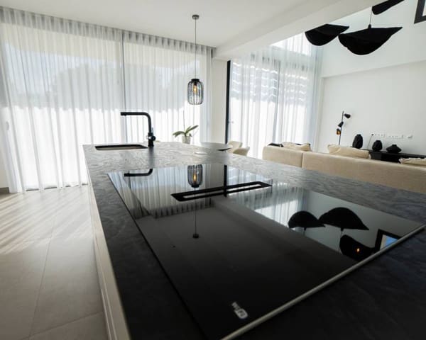 3 Zimmer Villa zu verkaufen in Golf Bahía, Finestrat mit Pool - 870.000 € (Ref: 6587526)