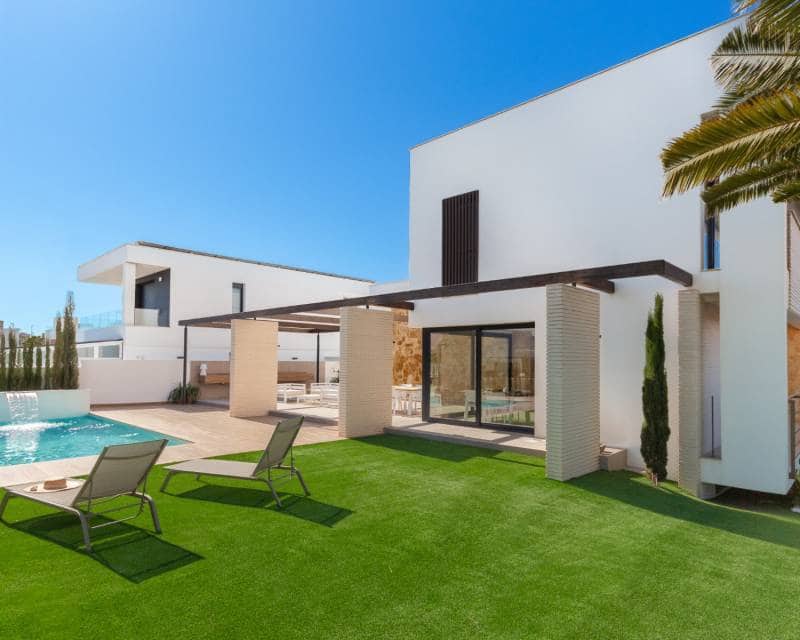 4 bedroom Villa for sale in Dehesa de Campoamor with pool - € 1,160,000 (Ref: 6675288)