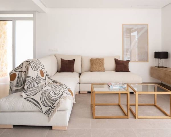 4 slaapkamer Villa te koop in Dehesa de Campoamor, Orihuela met zwembad - € 1.160.000 (Ref: 6675288)