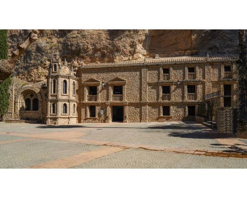 3 soveværelse Villa til salg i Calasparra med swimmingpool garage - € 345.000 (Ref: 6693775)