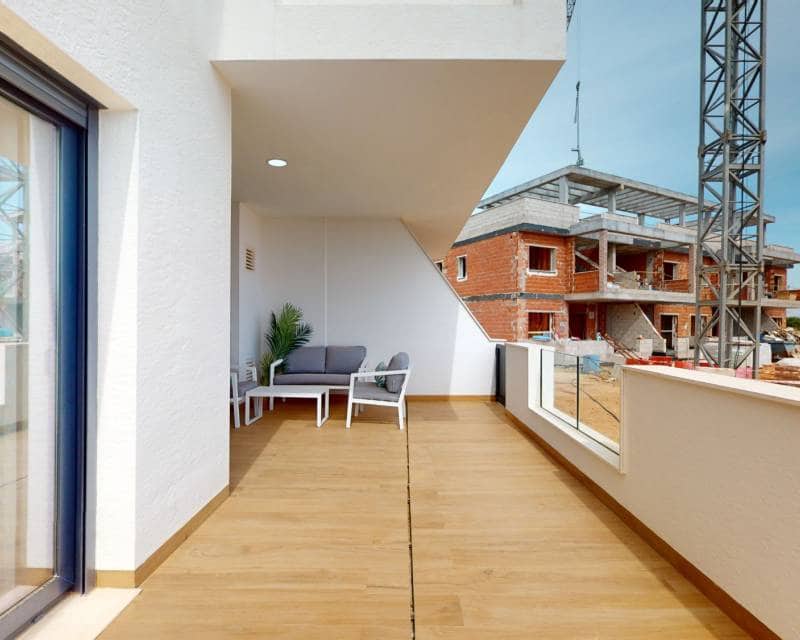 2 soverom Hus til salgs i Torrevieja med svømmebasseng garasje - € 279 900 (Ref: 6762949)