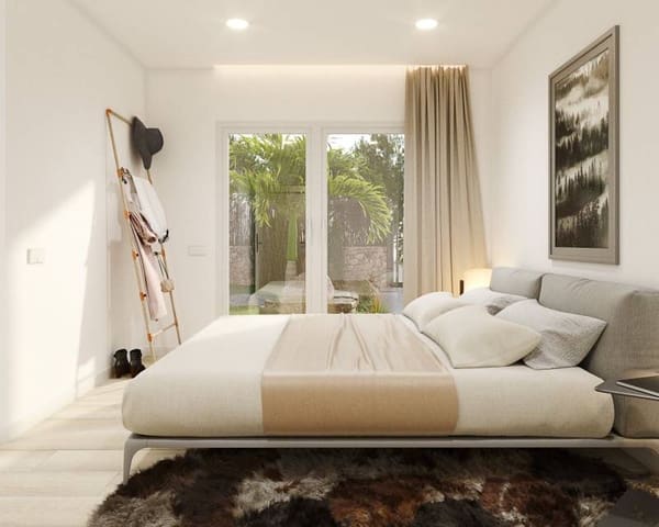 Chalet de 3 habitaciones en Cabo Roig, Orihuela en venta con piscina garaje - 760.000 € (Ref: 6787039)