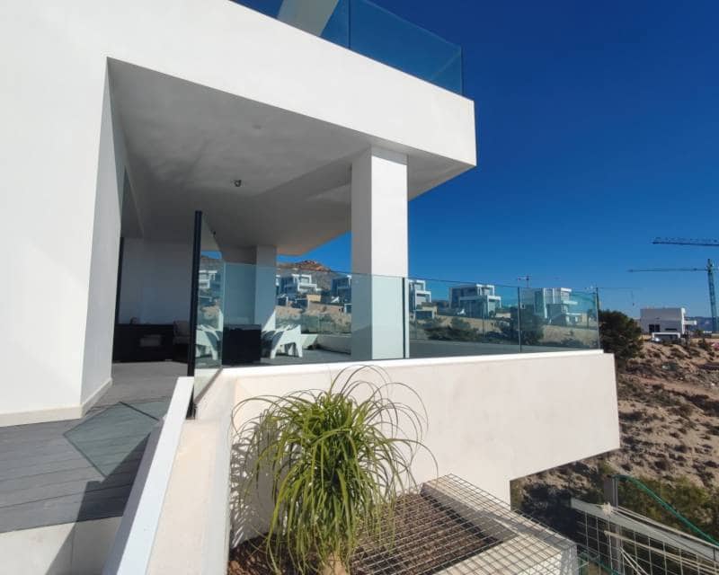 5 soverom Villa til salgs i Finestrat med svømmebasseng garasje - € 1 995 000 (Ref: 6833013)