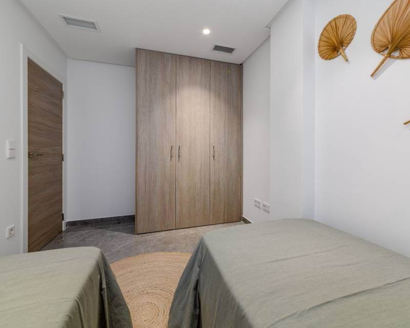 2 slaapkamer Appartement te koop in Gandia met zwembad garage - € 245.000 (Ref: 6959682)