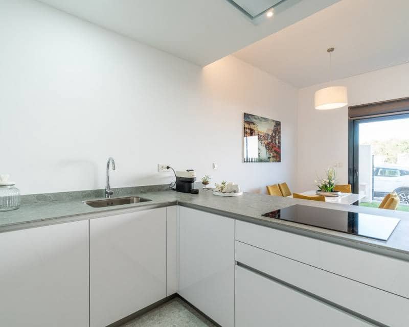 3 sypialnia Dom na sprzedaż w Torrevieja z basenem - 299 900 € (Ref: 6966259)