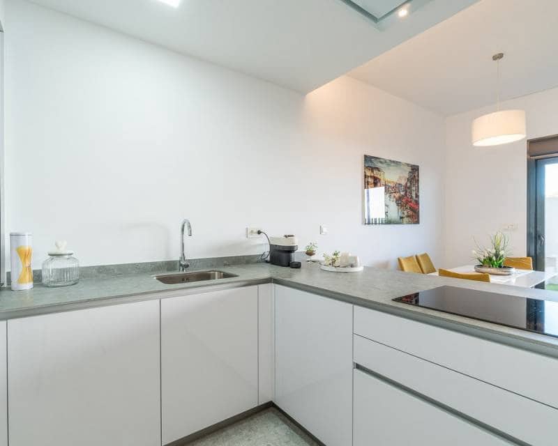 3 sypialnia Dom na sprzedaż w Torrevieja z basenem - 299 900 € (Ref: 6966259)