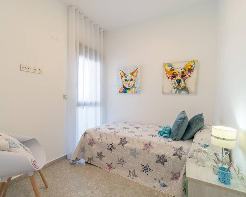 3 sypialnia Dom na sprzedaż w Torrevieja z basenem - 299 900 € (Ref: 6966259)