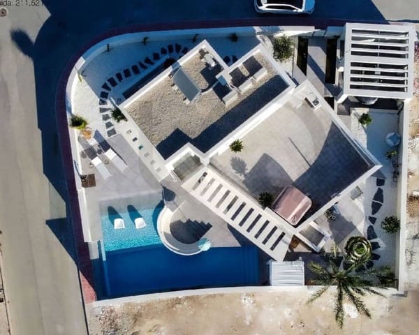 3 Zimmer Villa zu verkaufen in San Fulgencio mit Pool Garage - 644.000 € (Ref: 6996328)