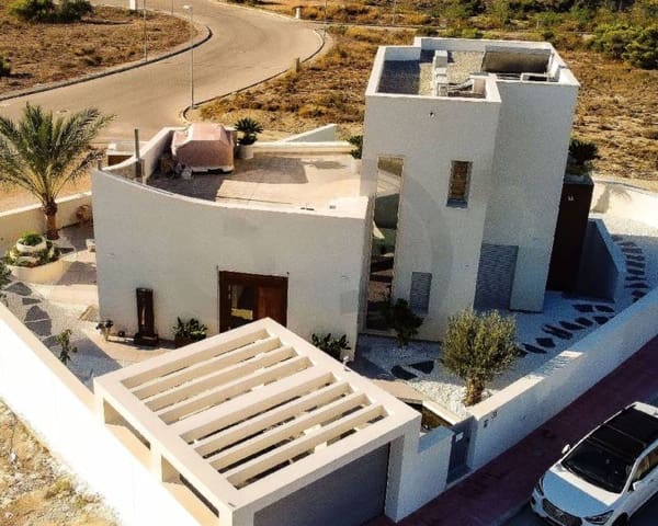 3 Zimmer Villa zu verkaufen in San Fulgencio mit Pool Garage - 644.000 € (Ref: 6996328)