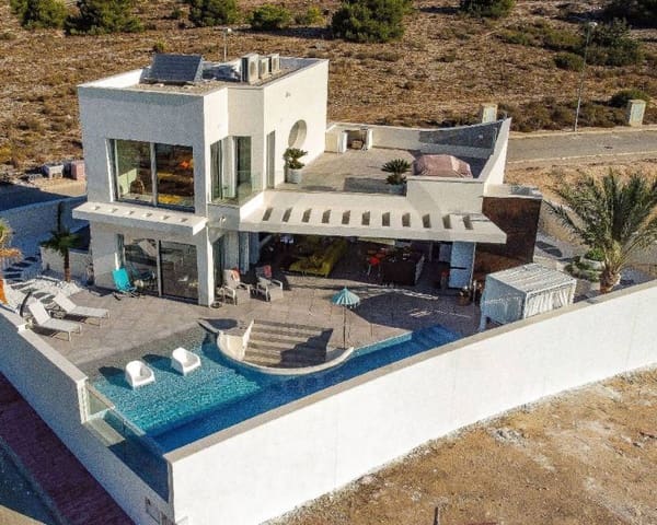 3 Zimmer Villa zu verkaufen in San Fulgencio mit Pool Garage - 644.000 € (Ref: 6996328)