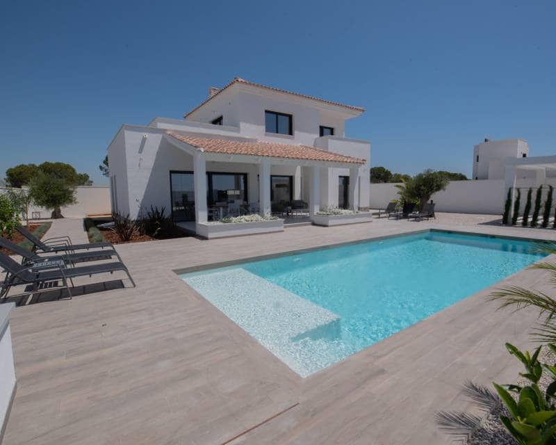 3 bedroom Villa for sale in San Fulgencio with pool garage - € 644,000 (Ref: 6996329)