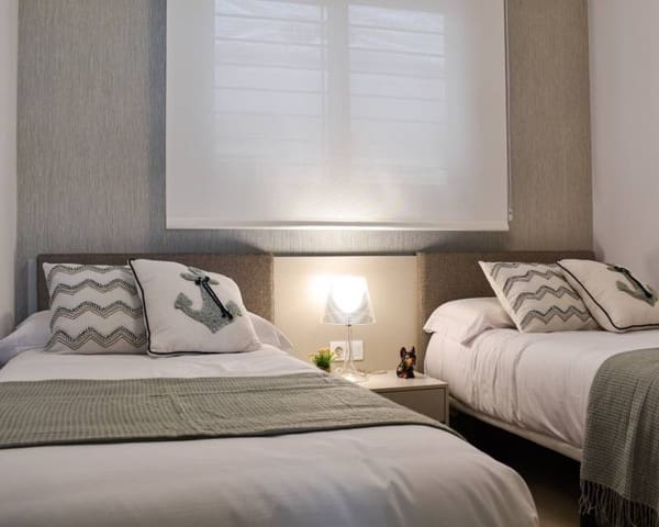 3 Zimmer Apartment zu verkaufen in Playa Flamenca, Orihuela mit Pool Garage - 522.000 € (Ref: 7029192)