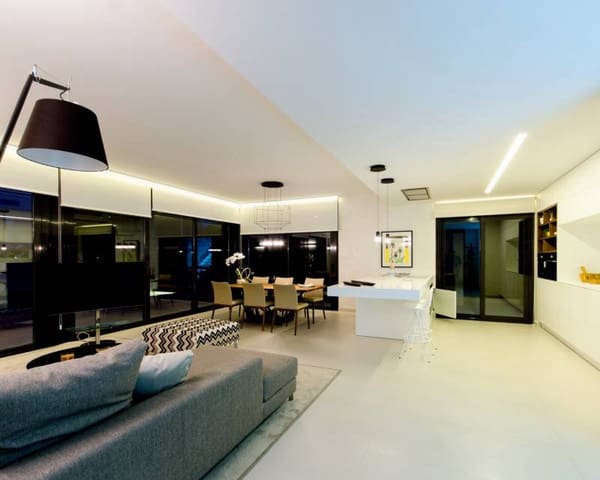 4 soveværelse Villa til salg i Campoamor, Orihuela med swimmingpool garage - € 1.175.000 (Ref: 7069957)