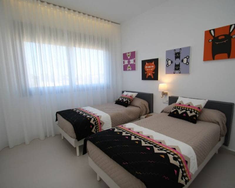 4 slaapkamer Villa te koop in Campoamor met zwembad garage - € 1.175.000 (Ref: 7069957)