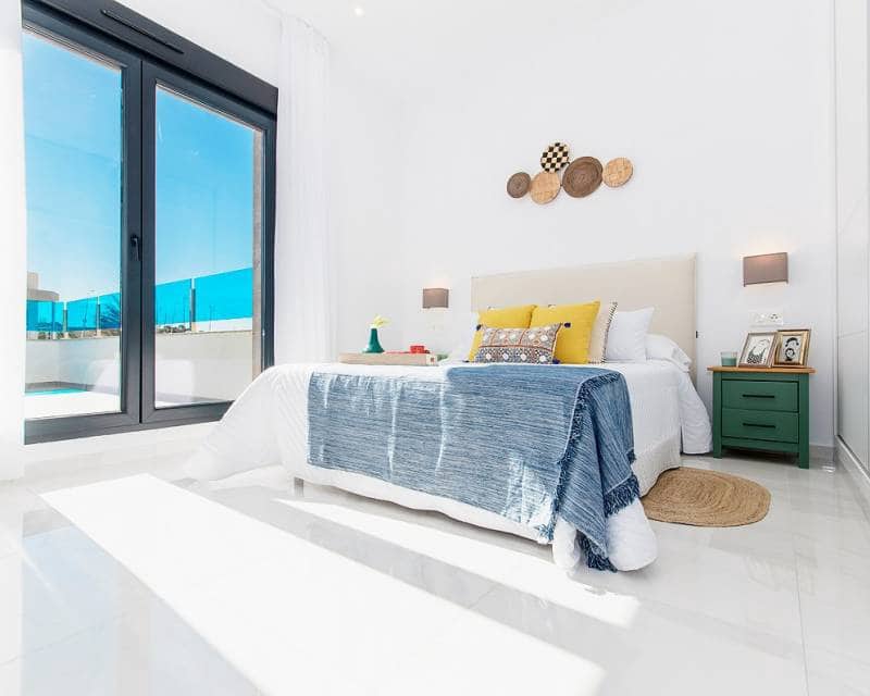 3 bedroom Villa for sale in Orihuela Costa with pool - € 389,000 (Ref: 7112152)