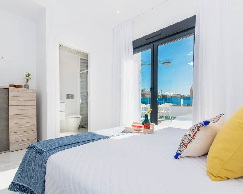 3 bedroom Villa for sale in Orihuela Costa with pool - € 389,000 (Ref: 7112152)