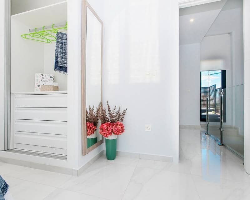 3 bedroom Villa for sale in Orihuela Costa with pool - € 389,000 (Ref: 7112152)